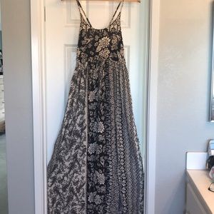 Novella Royale Floral Print Maxi Dress